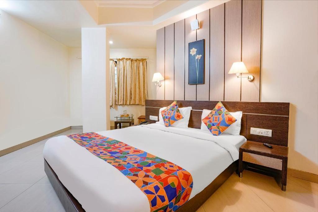 فندق Gandharva Residency Swargate بونة المظهر الخارجي الصورة