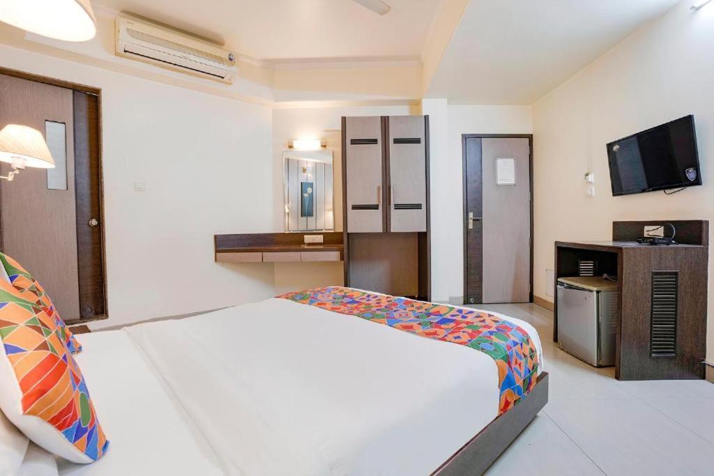 فندق Gandharva Residency Swargate بونة المظهر الخارجي الصورة